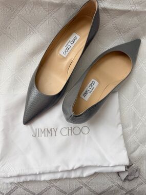 NEVER WORN Jimmy Choo Gray Snakeskin Embossed Pointed Toe Flats 38.5